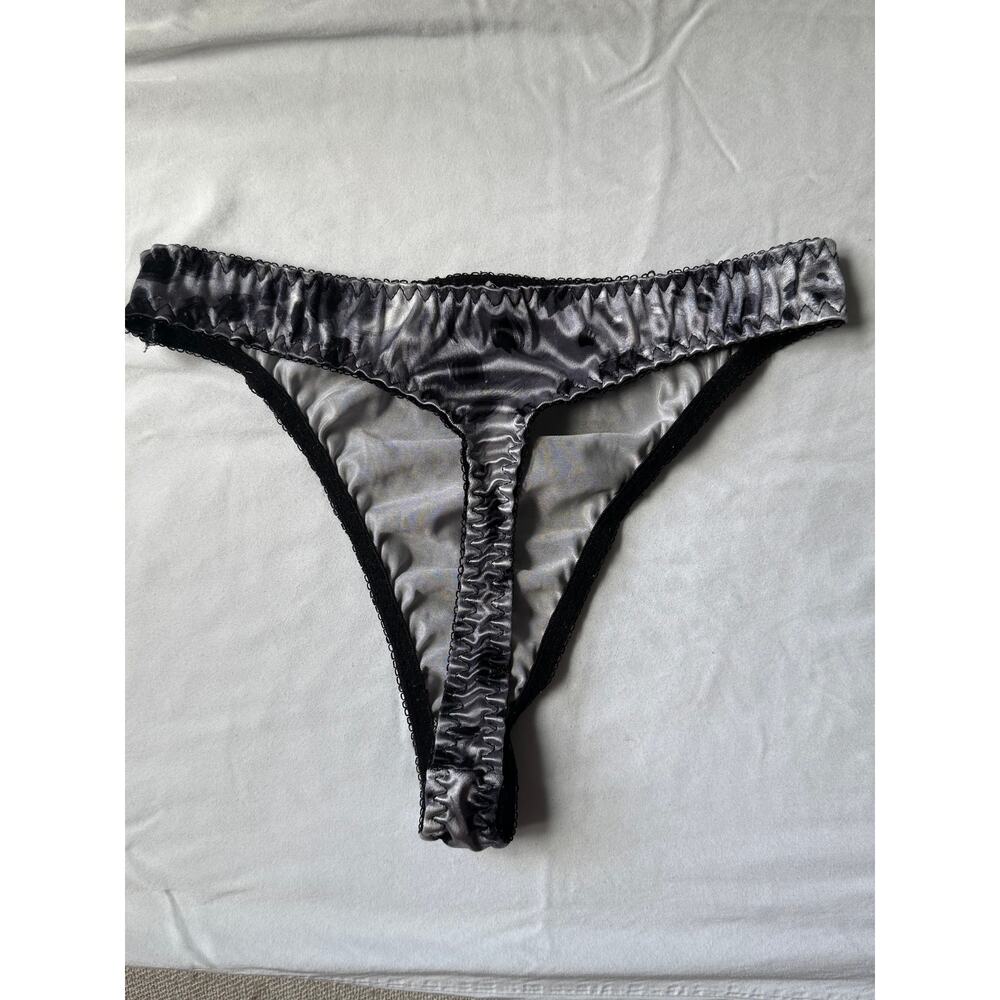 NWOT New York & Co Vintage Size M 8 Animal Print Ruched High Cut Satin Thong - Picture 2 of 5
